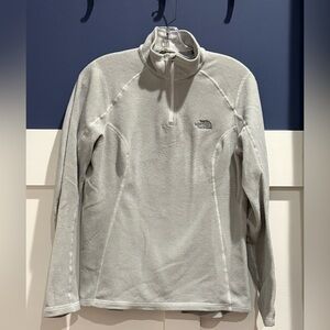 The North Face Light Gray Women's lightweight pullover Size M